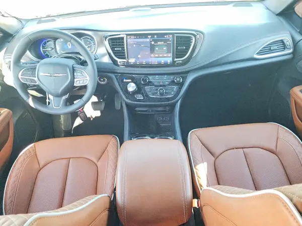 2C4RC1N74SR574202 2025 CHRYSLER PACIFICA - Image 8