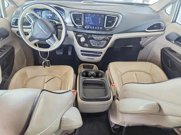 2C4RC1N75HR666119 2017 CHRYSLER PACIFICA - Image 8