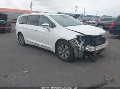 2C4RC1N75HR693871 2017 CHRYSLER PACIFICA