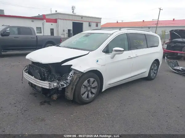 2C4RC1N75HR693871 2017 CHRYSLER PACIFICA - Image 2