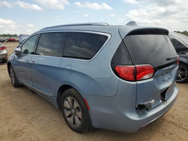 2C4RC1N75HR695569 2017 CHRYSLER PACIFICA - Image 2