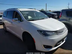 2C4RC1N75JR124699 2018 CHRYSLER PACIFICA