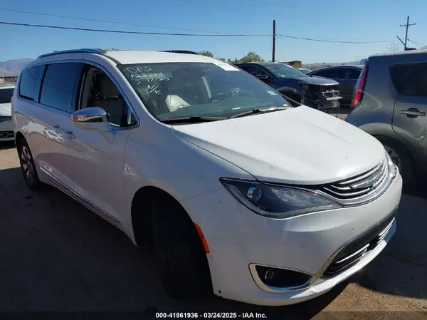 2C4RC1N75JR124699 2018 CHRYSLER PACIFICA - Image 1