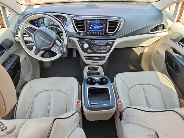 2C4RC1N75JR164300 2018 CHRYSLER PACIFICA - Image 8