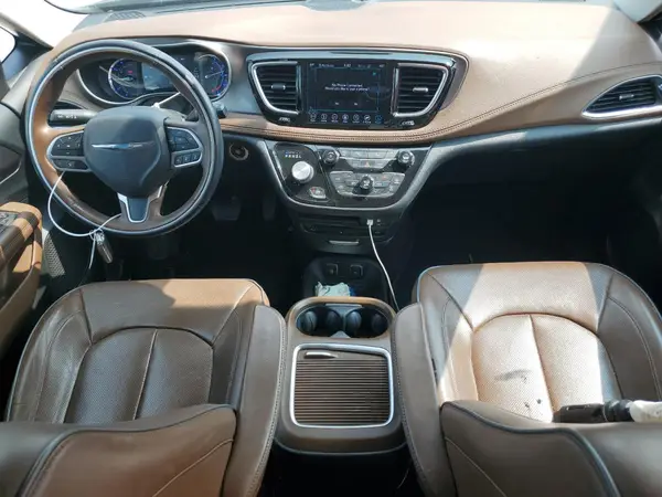 2C4RC1N75JR183431 2018 CHRYSLER PACIFICA - Image 8