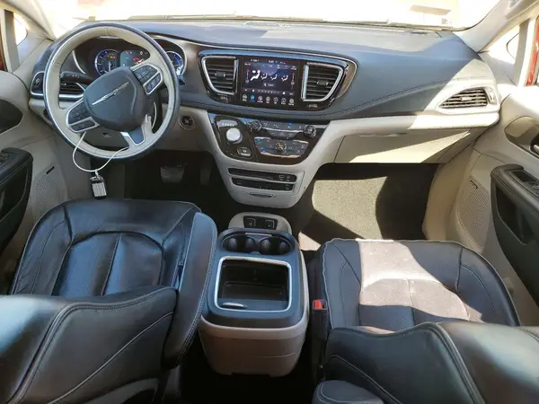 2C4RC1N75JR230277 2018 CHRYSLER PACIFICA - Image 8