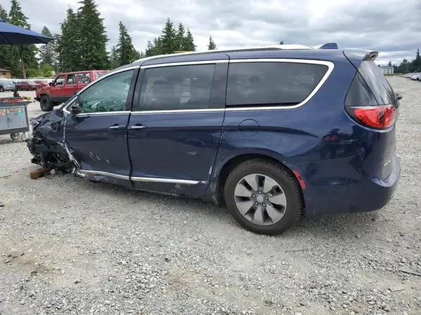 2C4RC1N75JR236533 2018 CHRYSLER PACIFICA - Image 2