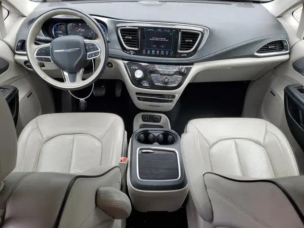 2C4RC1N75JR236533 2018 CHRYSLER PACIFICA - Image 8
