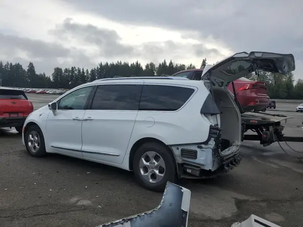 2C4RC1N75JR276272 2018 CHRYSLER PACIFICA - Image 2