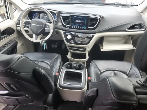 2C4RC1N75JR276272 2018 CHRYSLER PACIFICA - Image 8