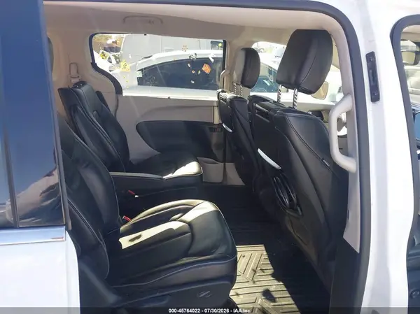 2C4RC1N75JR358907 2018 CHRYSLER PACIFICA - Image 8