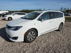 2C4RC1N75JR359362 2018 CHRYSLER PACIFICA