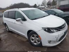 2C4RC1N75JR364593 2018 CHRYSLER PACIFICA