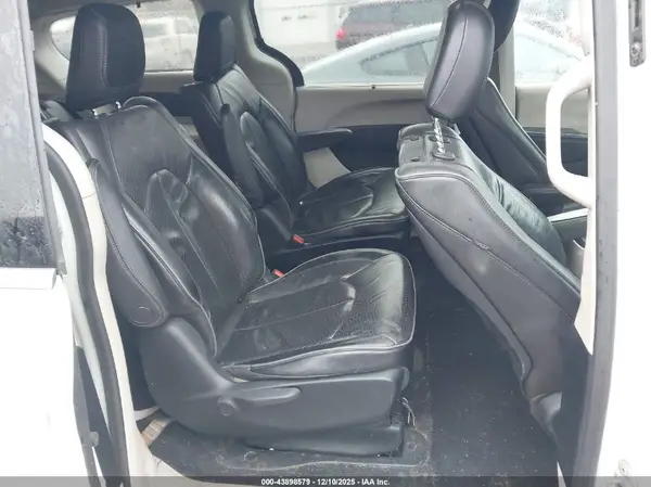 2C4RC1N75JR364593 2018 CHRYSLER PACIFICA - Image 8