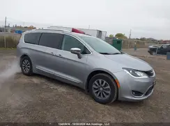 2C4RC1N75KR614044 2019 CHRYSLER PACIFICA