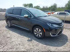 2C4RC1N75LR230279 2020 CHRYSLER PACIFICA