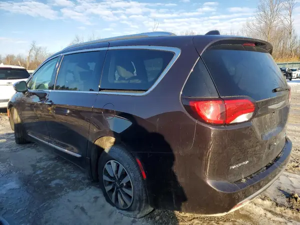 2C4RC1N76HR665819 2017 CHRYSLER PACIFICA - Image 2