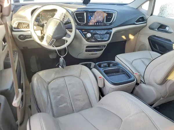 2C4RC1N76HR665819 2017 CHRYSLER PACIFICA - Image 8