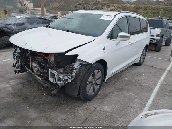 2C4RC1N76HR684936 2017 CHRYSLER PACIFICA - Image 2