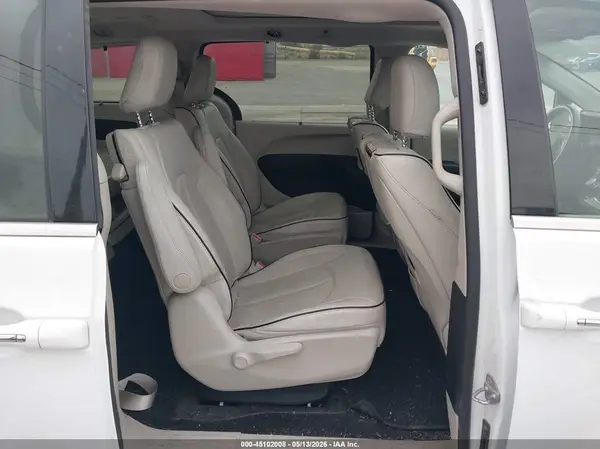 2C4RC1N76HR684936 2017 CHRYSLER PACIFICA - Image 8
