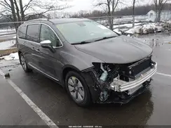 2C4RC1N76HR709771 2017 CHRYSLER PACIFICA
