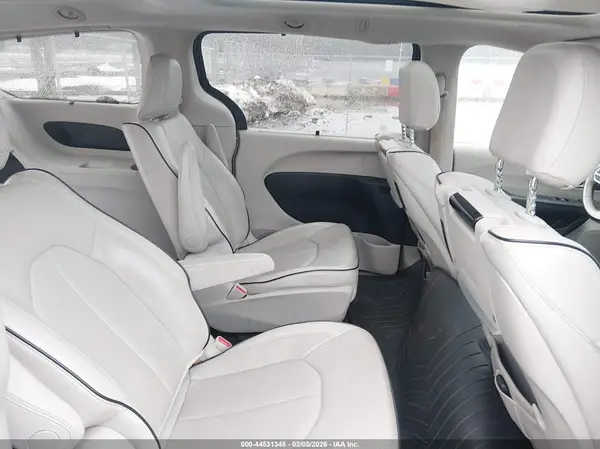 2C4RC1N76HR709771 2017 CHRYSLER PACIFICA - Image 8