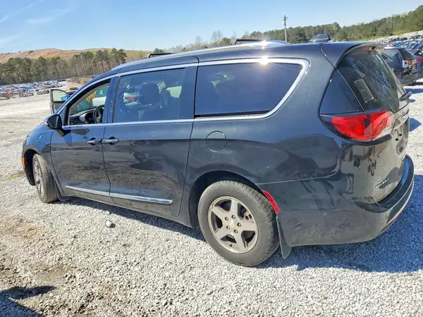 2C4RC1N76JR144881 2018 CHRYSLER PACIFICA - Image 2