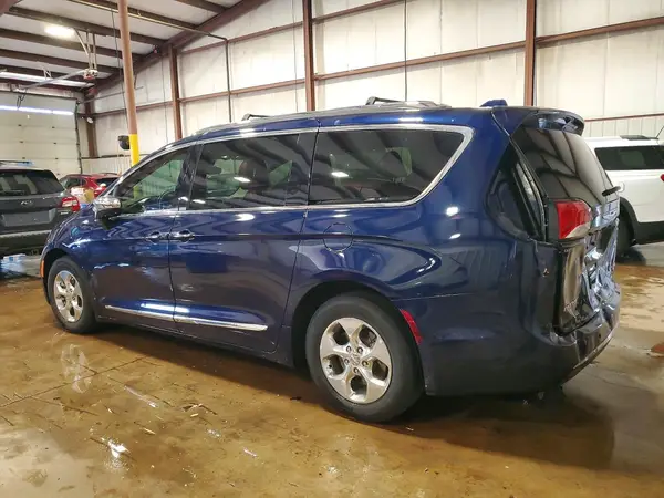 2C4RC1N76JR229512 2018 CHRYSLER PACIFICA - Image 2