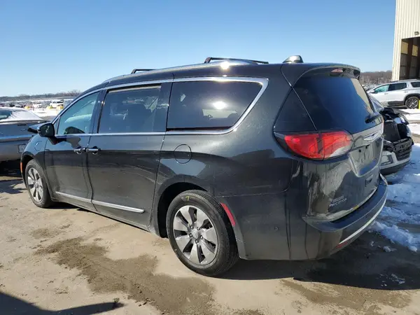 2C4RC1N76JR229610 2018 CHRYSLER PACIFICA - Image 2