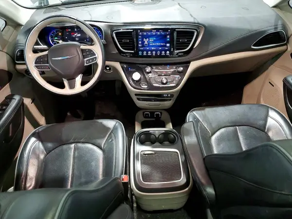 2C4RC1N76JR331327 2018 CHRYSLER PACIFICA - Image 8