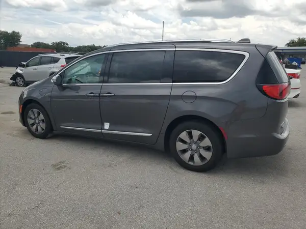 2C4RC1N76JR359399 2018 CHRYSLER PACIFICA - Image 2