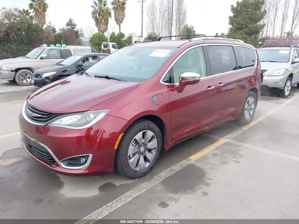 2C4RC1N76KR704089 2019 CHRYSLER PACIFICA - Image 2