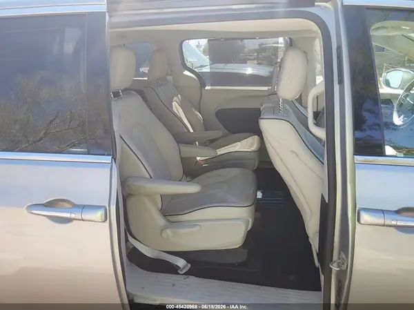 2C4RC1N76LR113648 2020 CHRYSLER PACIFICA - Image 8