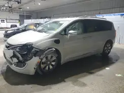 2C4RC1N77HR723825 2017 CHRYSLER PACIFICA