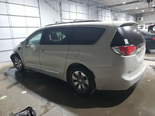 2C4RC1N77HR723825 2017 CHRYSLER PACIFICA - Image 2
