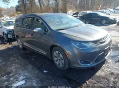 2C4RC1N77HR739930 2017 CHRYSLER PACIFICA