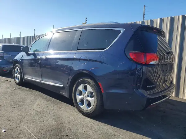 2C4RC1N77HR812360 2017 CHRYSLER PACIFICA - Image 2