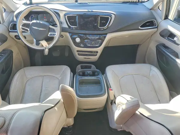 2C4RC1N77HR812360 2017 CHRYSLER PACIFICA - Image 8
