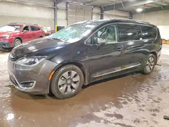 2C4RC1N77JR105118 2018 CHRYSLER PACIFICA