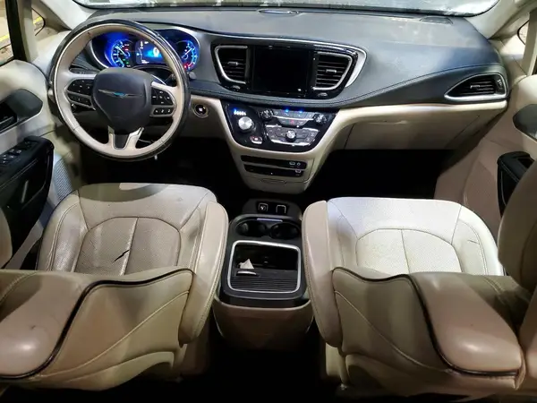 2C4RC1N77JR105118 2018 CHRYSLER PACIFICA - Image 8