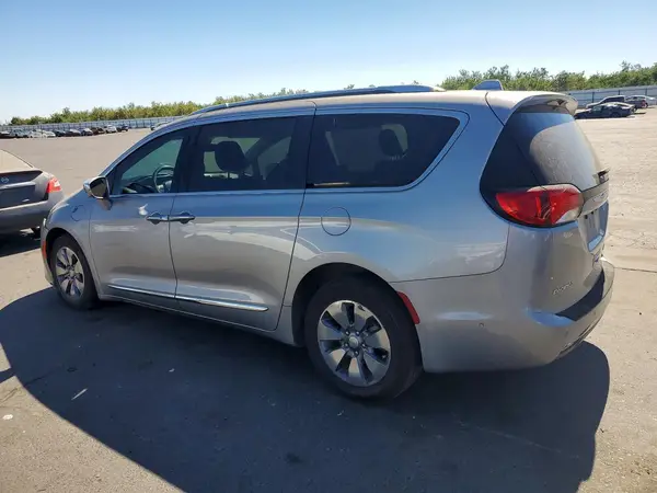 2C4RC1N77JR118743 2018 CHRYSLER PACIFICA - Image 2