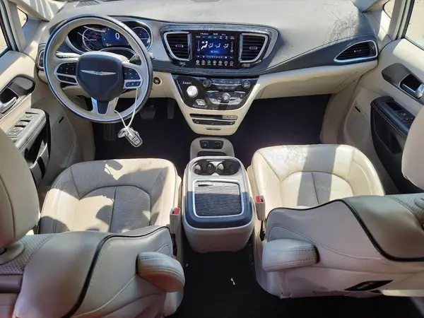 2C4RC1N77JR126762 2018 CHRYSLER PACIFICA - Image 8