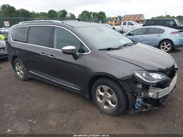 2C4RC1N77JR339663 2018 CHRYSLER PACIFICA - Image 1
