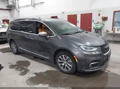 2C4RC1N77NR157063 2022 CHRYSLER PACIFICA