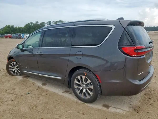 2C4RC1N77NR157161 2022 CHRYSLER PACIFICA - Image 2