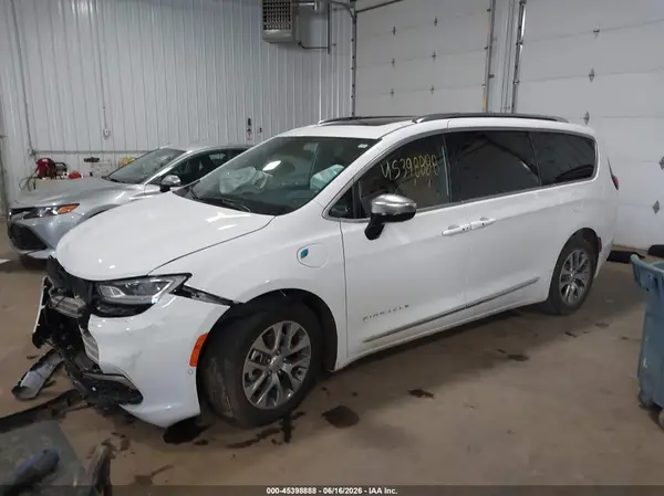 2C4RC1N77SR529285 2025 CHRYSLER PACIFICA - Image 2