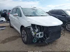 2C4RC1N78HR684954 2017 CHRYSLER PACIFICA