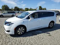2C4RC1N78HR724000 2017 CHRYSLER PACIFICA