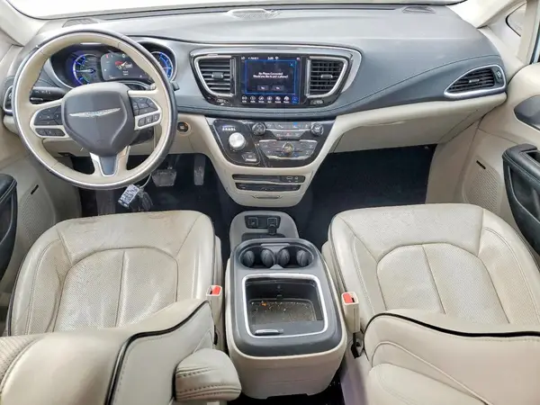 2C4RC1N78JR126821 2018 CHRYSLER PACIFICA - Image 8