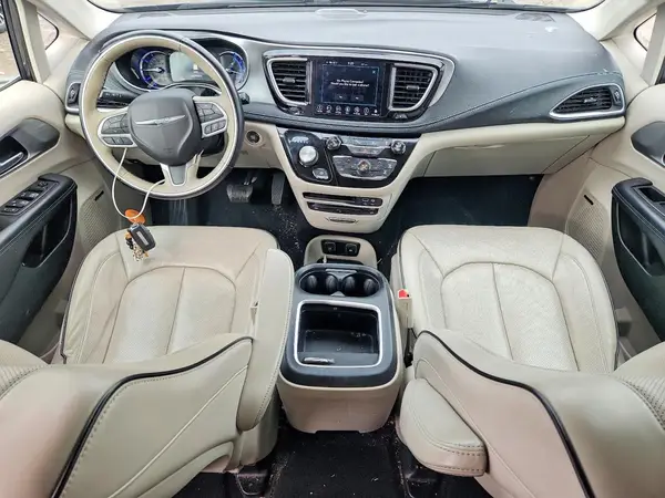 2C4RC1N78JR159138 2018 CHRYSLER PACIFICA - Image 8